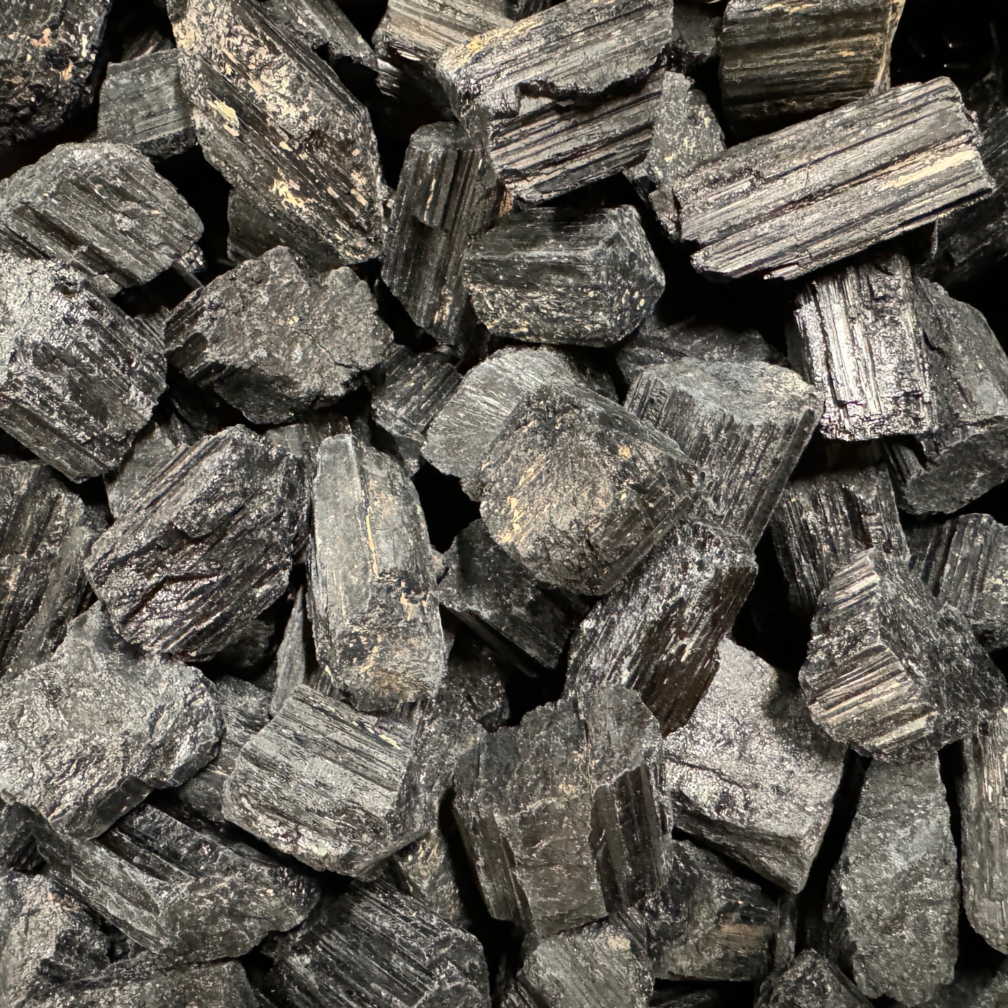Tourmaline noire brute 3-4 cm