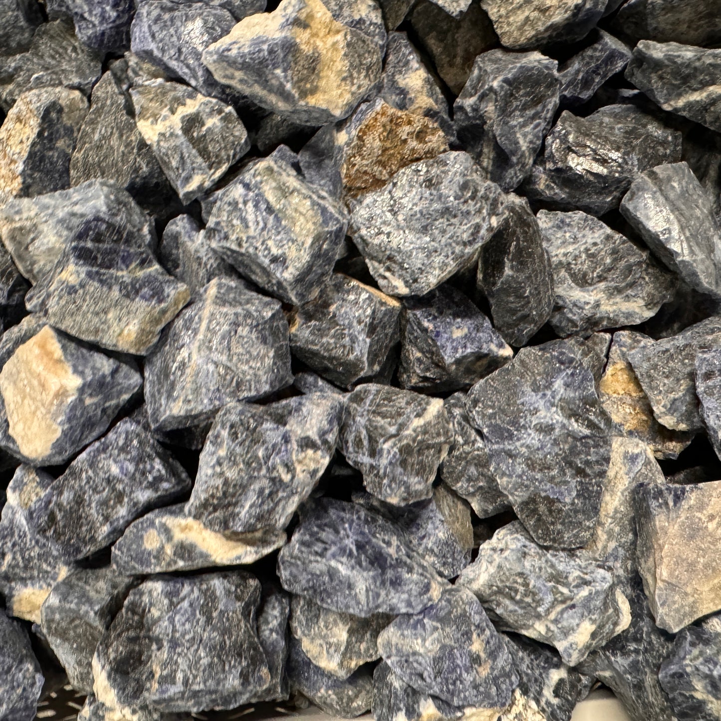 Sodalite rough 3-4 cm