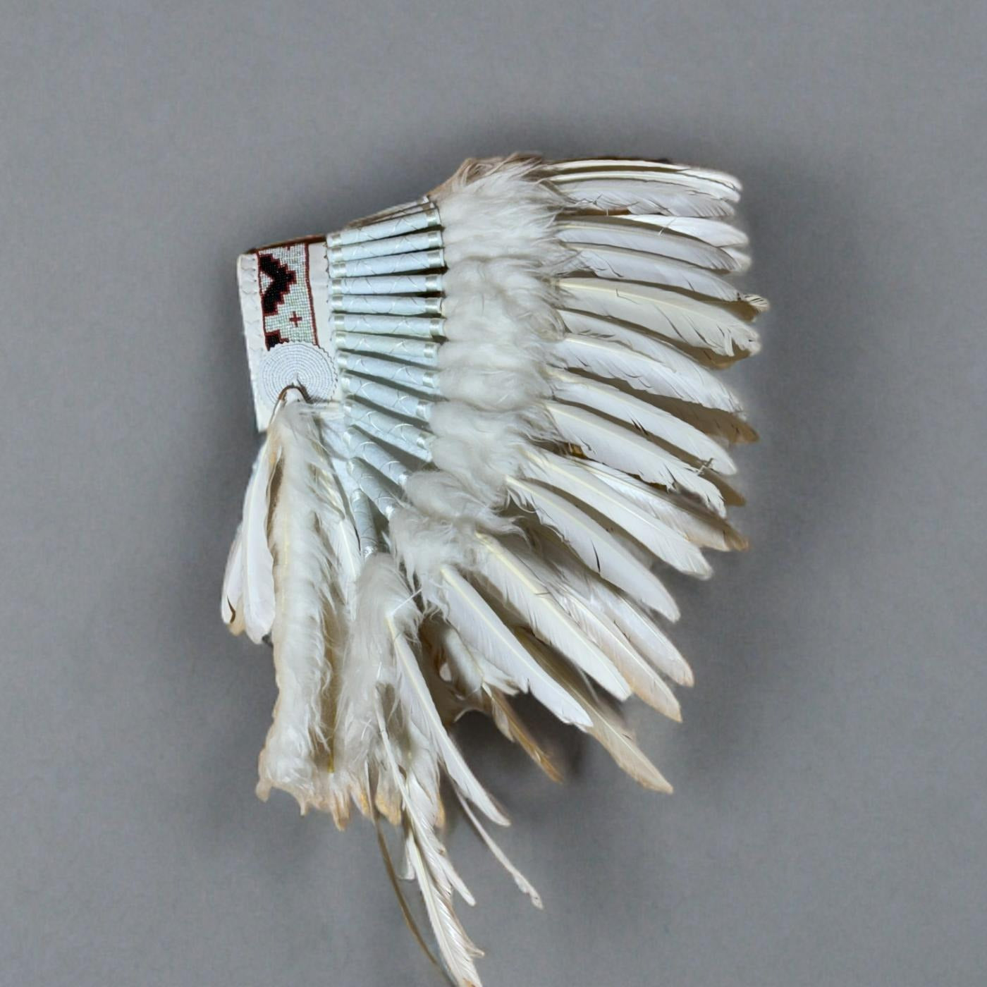 Coiffe indienne courte - blanche avec perles colorées