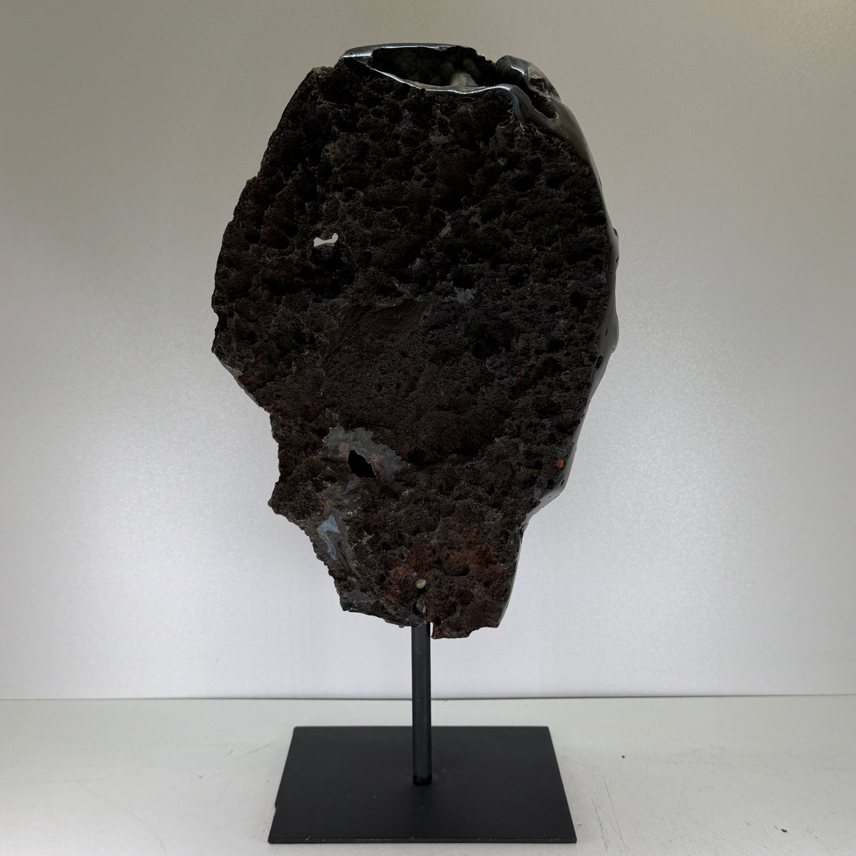Natuurlijke Rotsagaat met Chalcedoon op Metalen Standaard – Brazilië #58