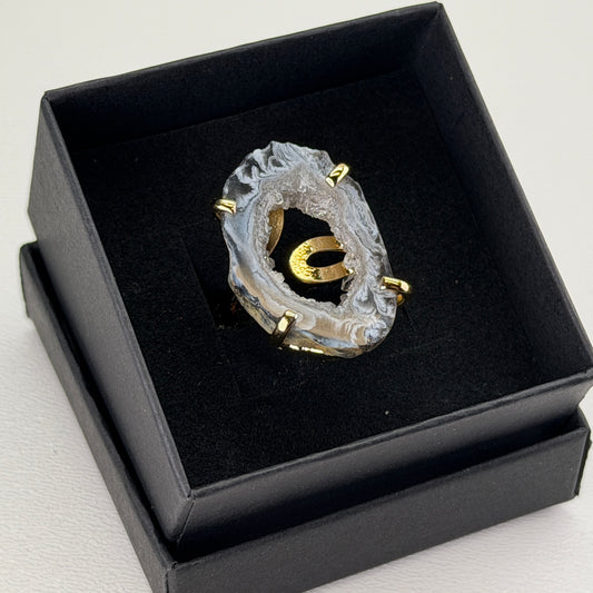 Agaat Geode Ring (donker) – Verstelbaar – Goud plated
