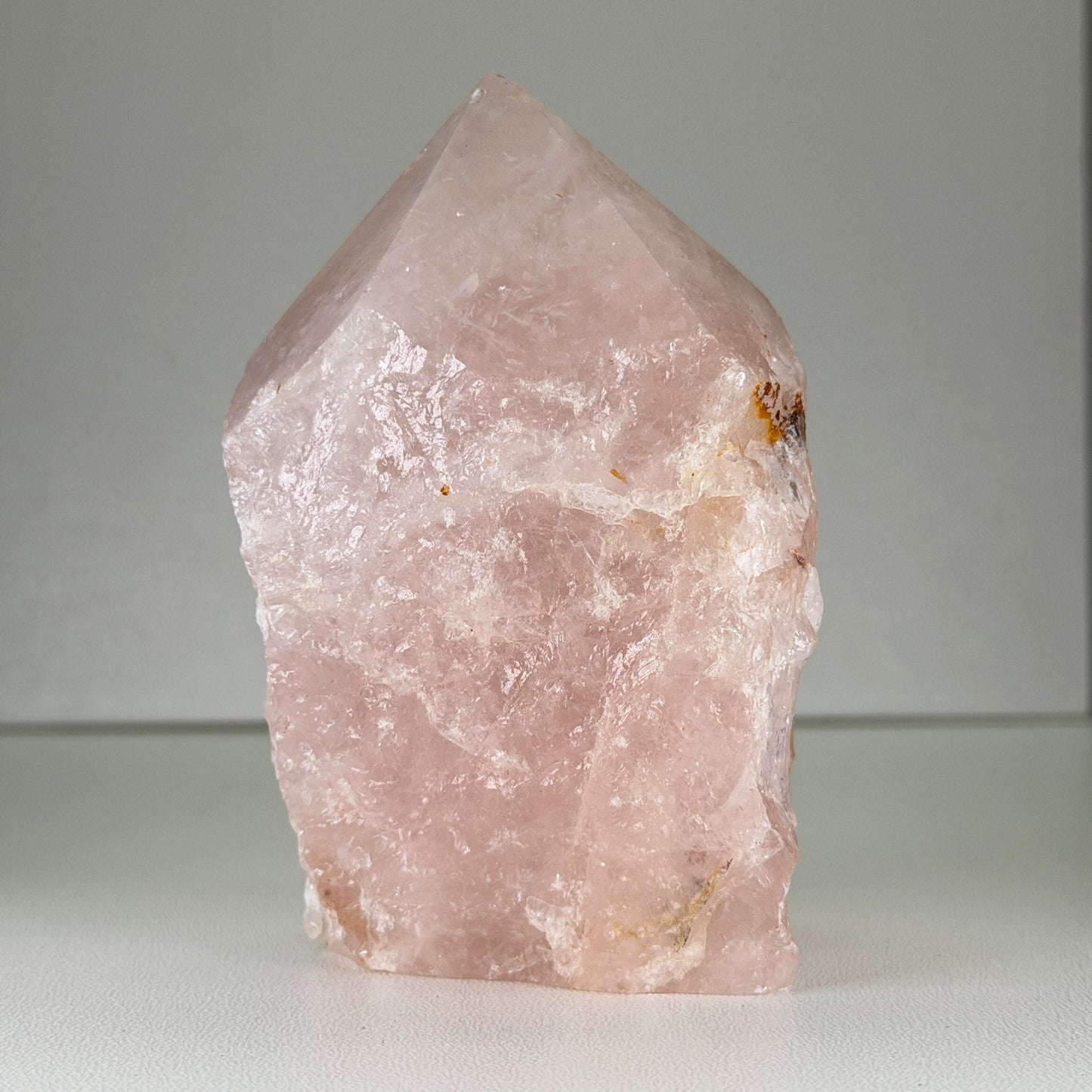 Rozenkwarts Punt uit Brazilië – Ruw & Gepolijst – 10 cm