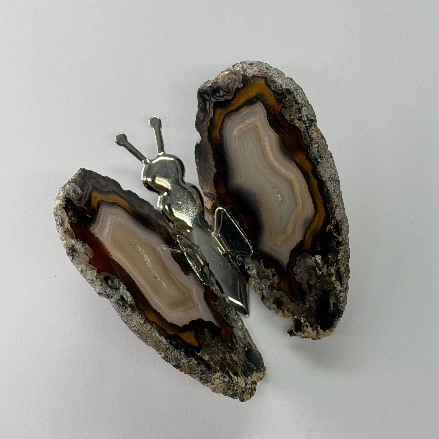 Decoratieve agaat vlinder met natuurlijke agaatvleugels