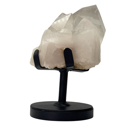 Lemurisch kristal op standaard #1
