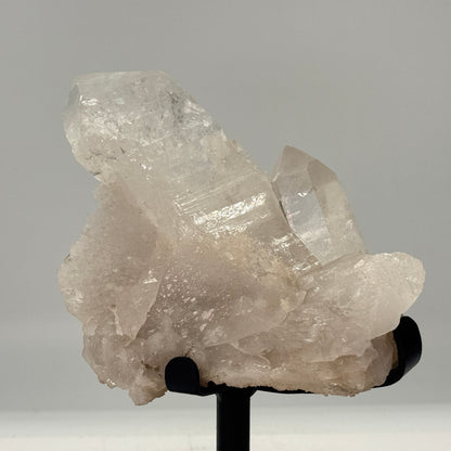 Lemurisch kristal op standaard #4