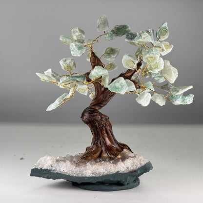 Groene kwarts edelsteen boom van 15 cm