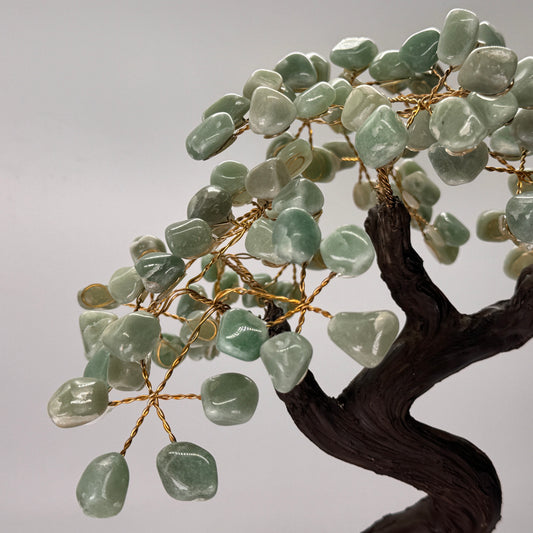 Edelsteenboom met Groene Kwarts op Amethist Cluster – 30 cm