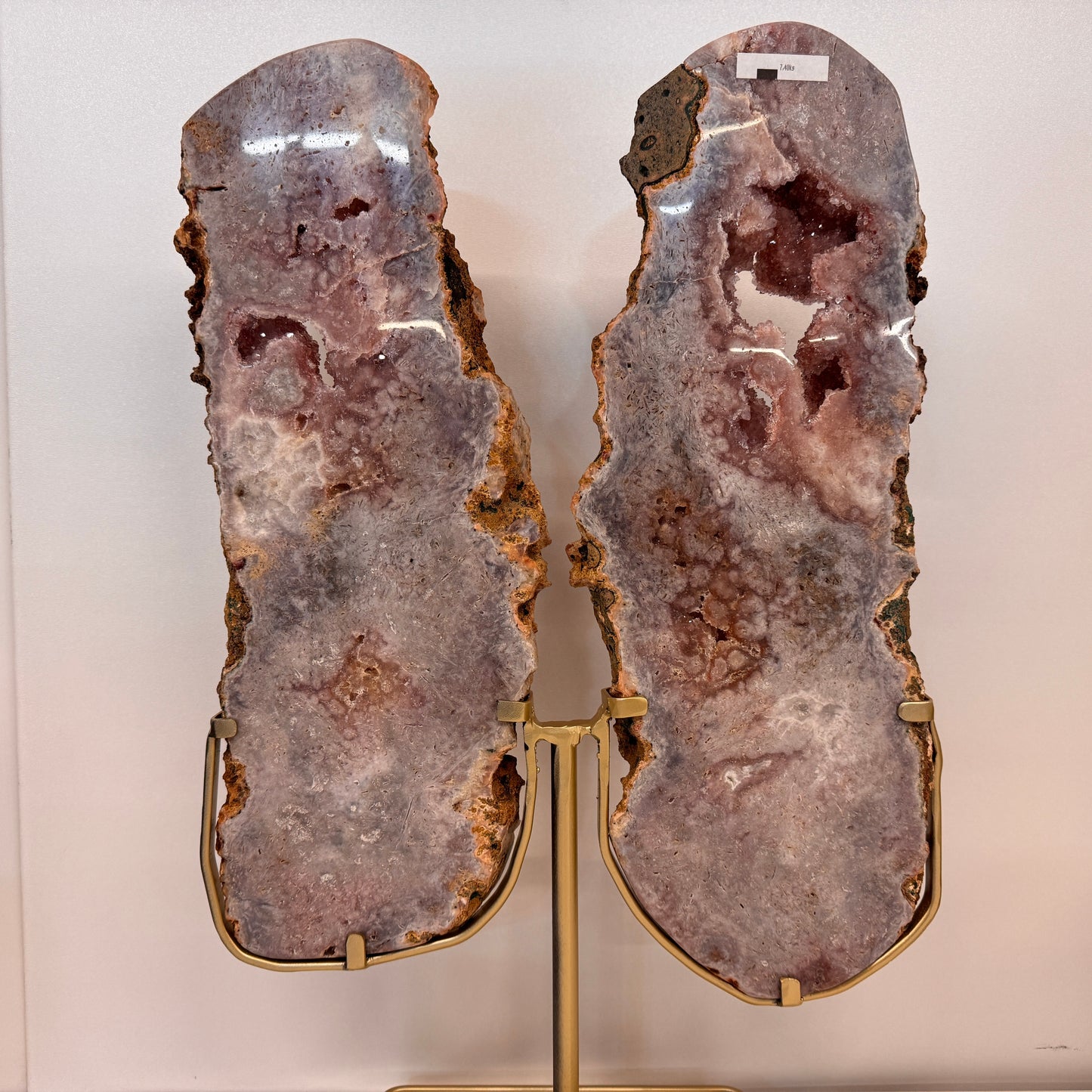 Roze Amethist Vlinder op Gouden Metalen Standaard 56 cm – uit Brazilië