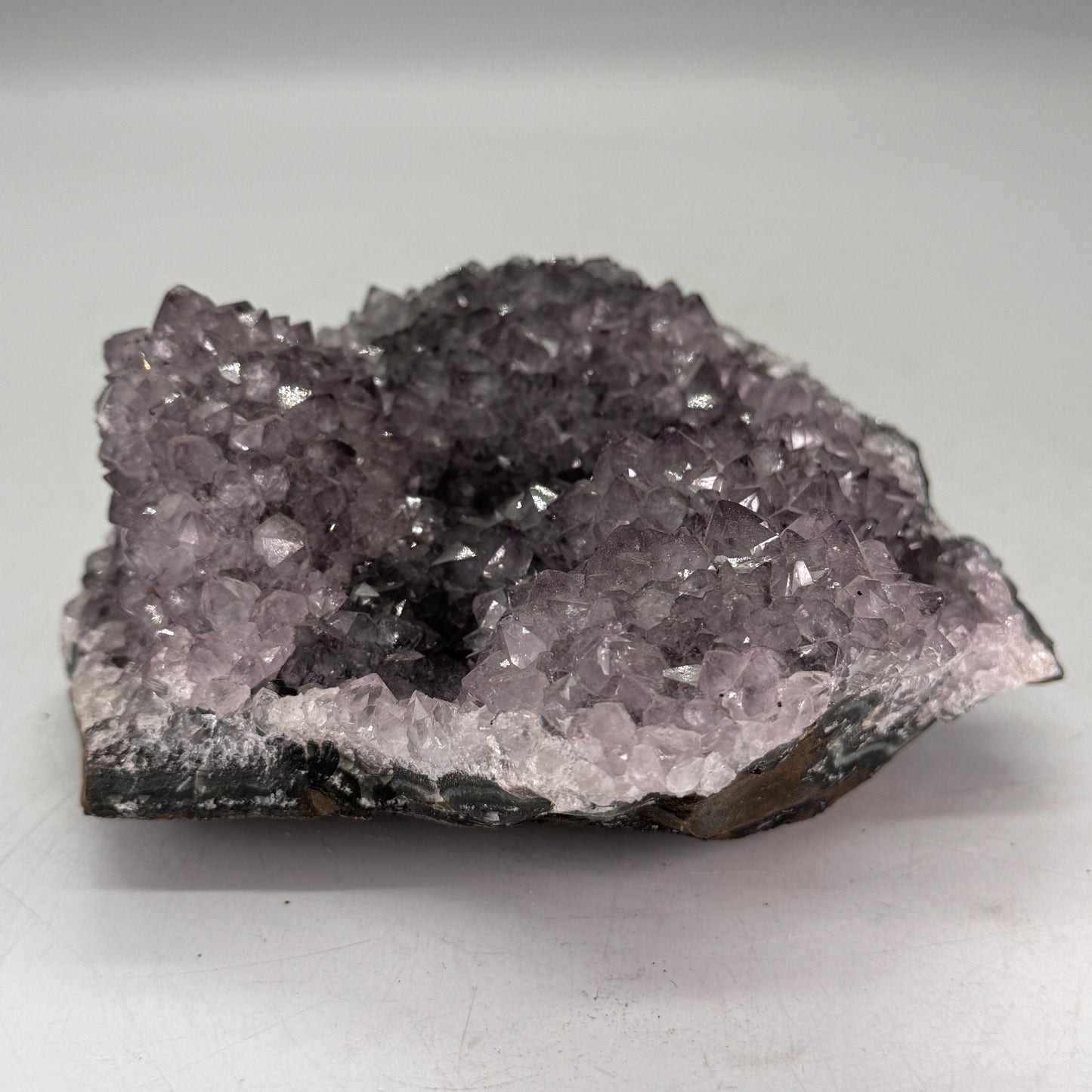 Unieke amethistclusters uit Uruguay