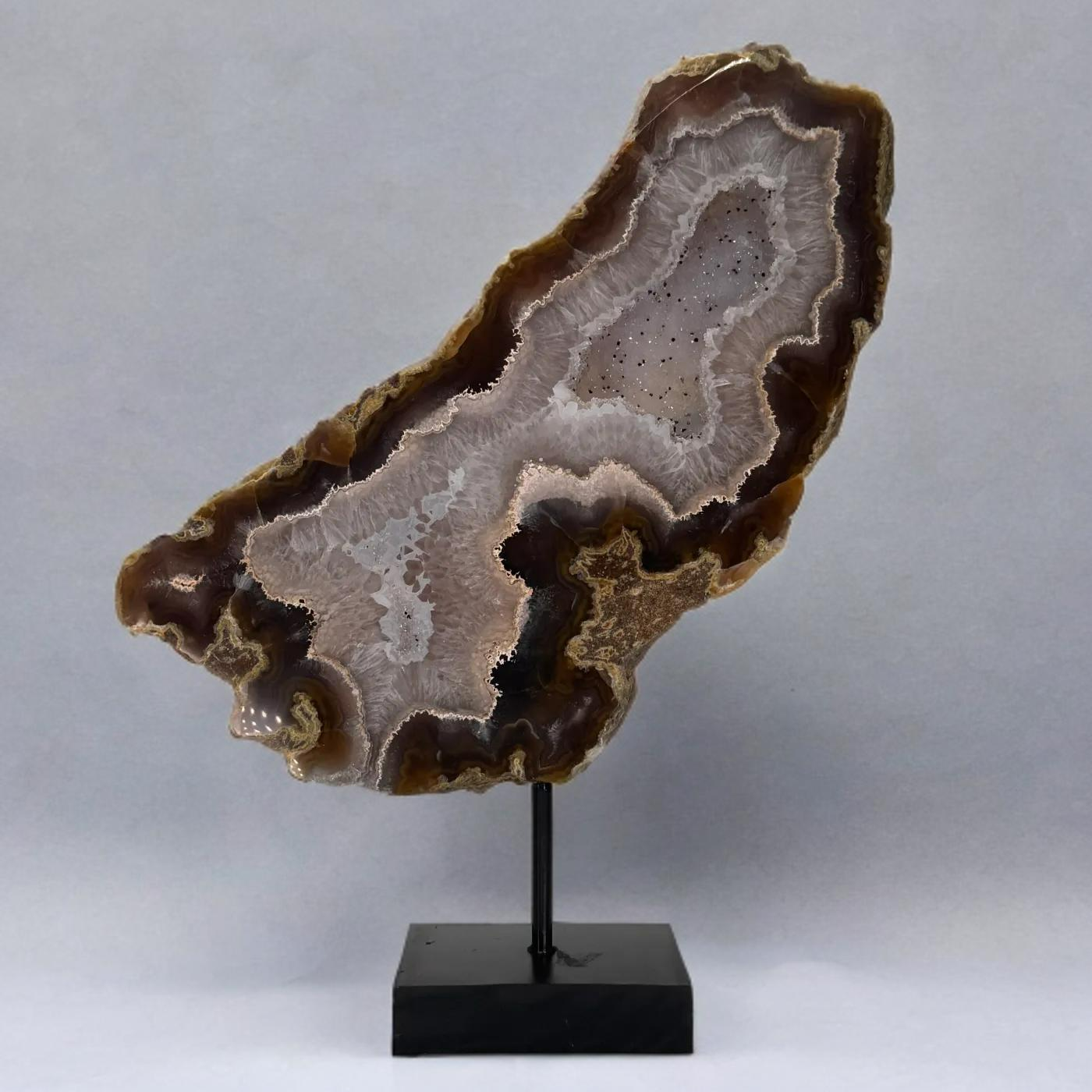 Natuurlijke Rots Agaat Geode met Druzy op Standaard #15