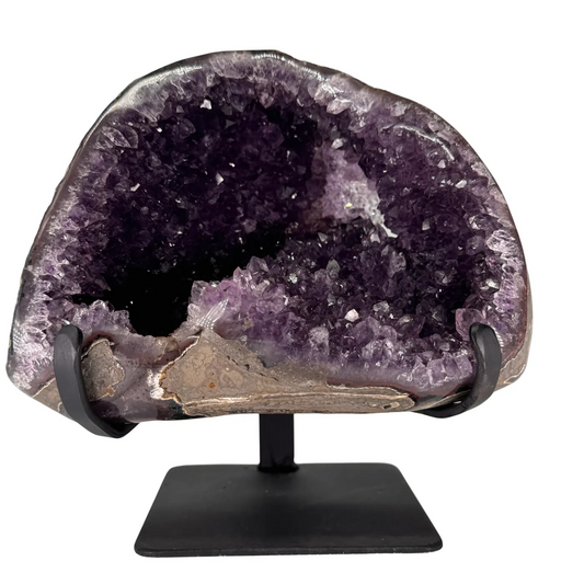 Amethist op Zwarte Metalen Standaard – Hoge Kwaliteit (2 kg)