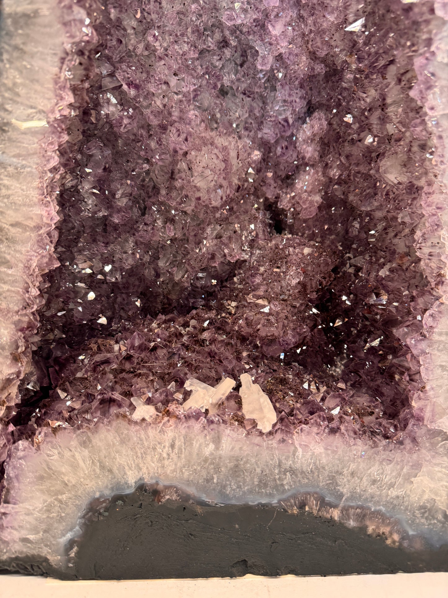 Grote XL Amethist Kathedraal – 77 cm Hoog – Brazilië (alleen afhalen)