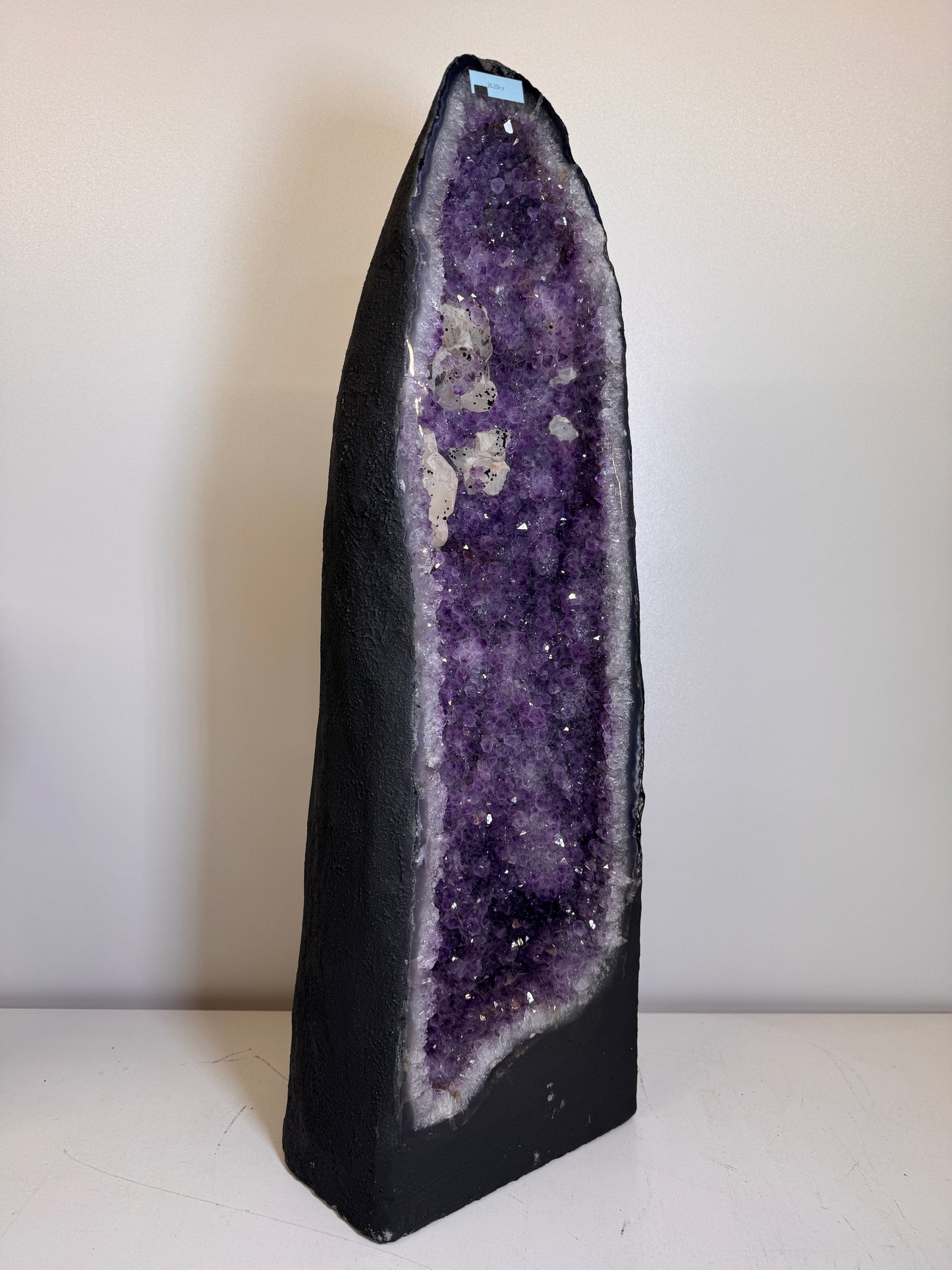 Prachtige grote amethist kathedraal – 67 cm hoog | Uniek stuk uit Brazilië (alleen afhalen)