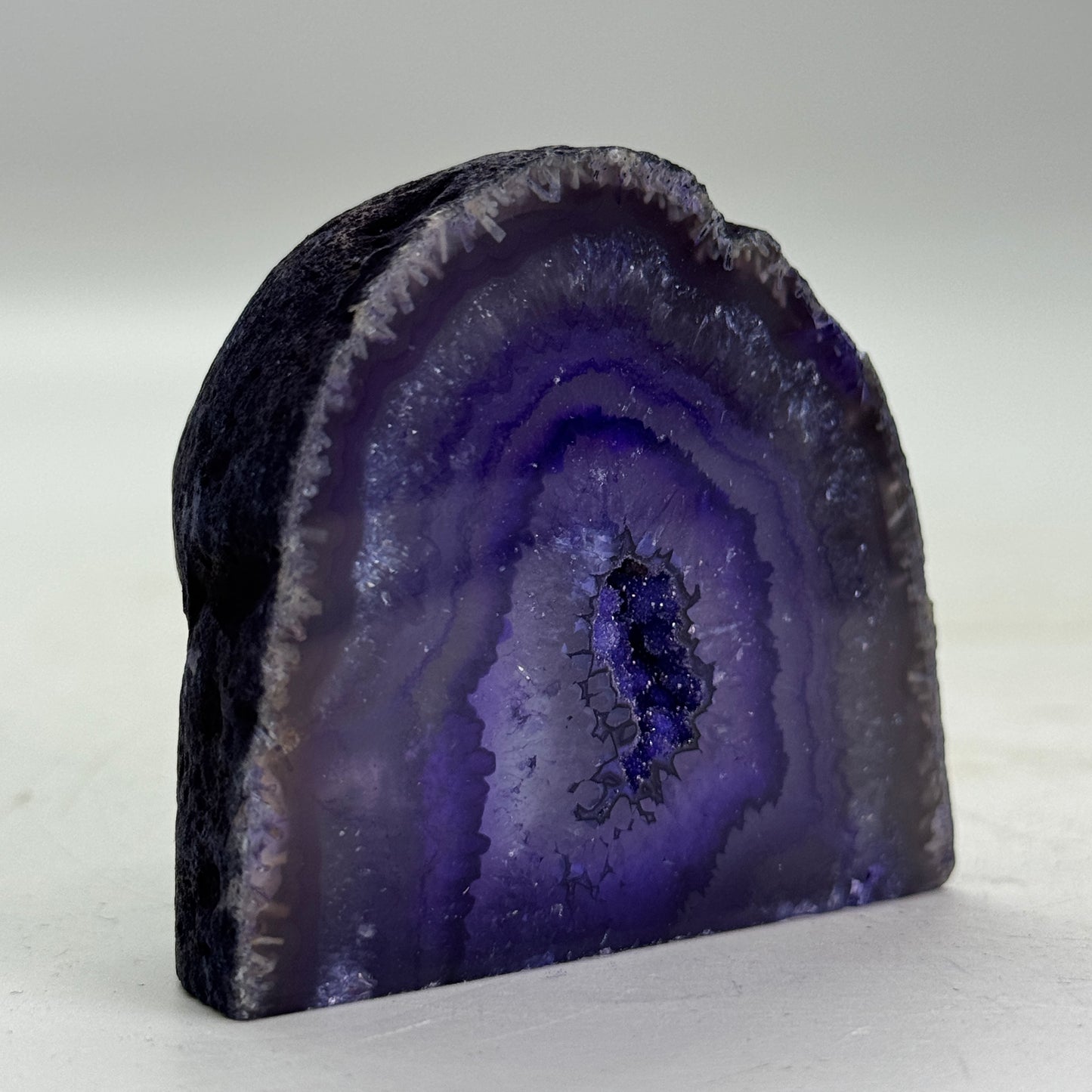 Prachtige paars agaat geode uit Brazilië (Druzy) – klein formaat