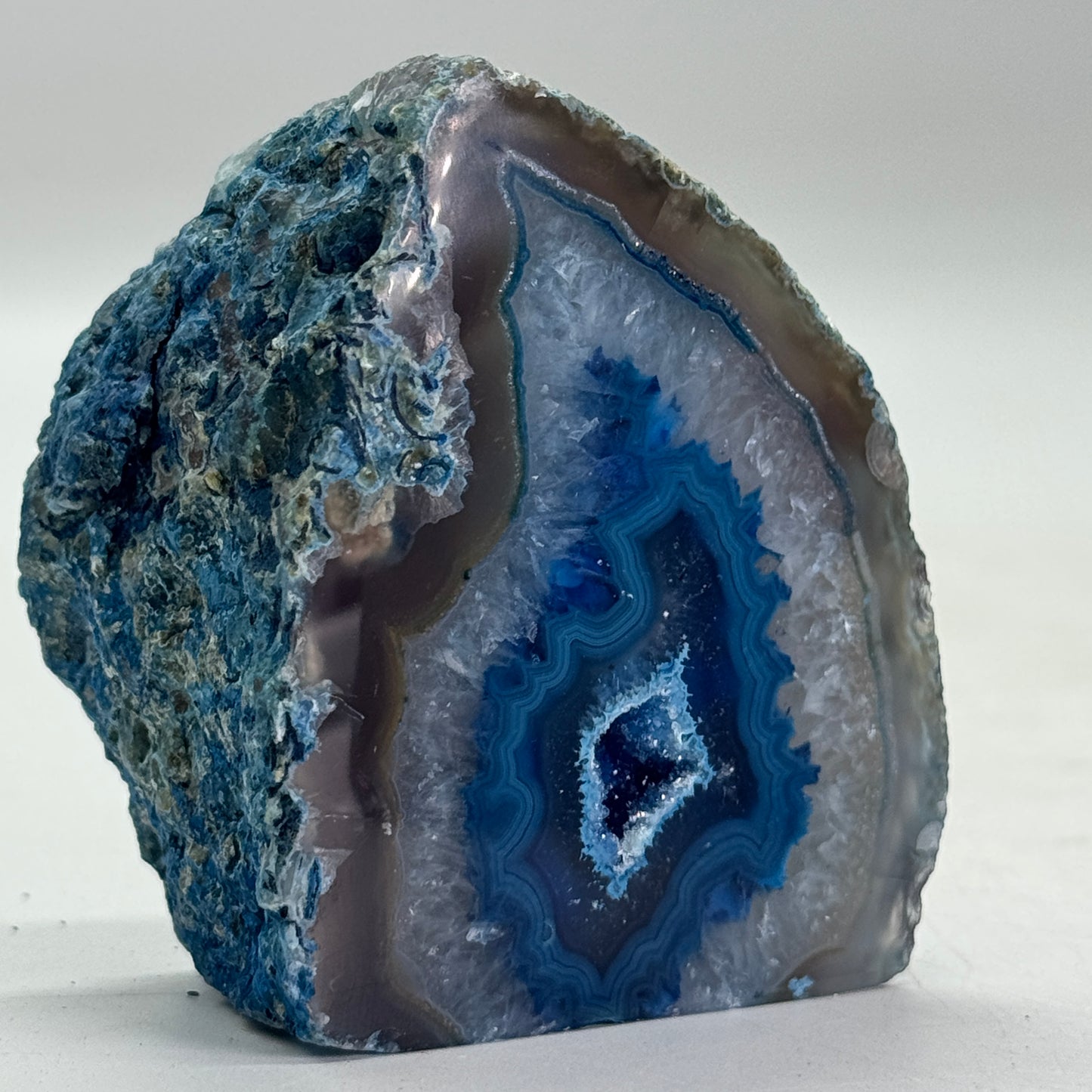 Prachtige blauwe agaat geode uit Brazilië (Druzy) – klein formaat