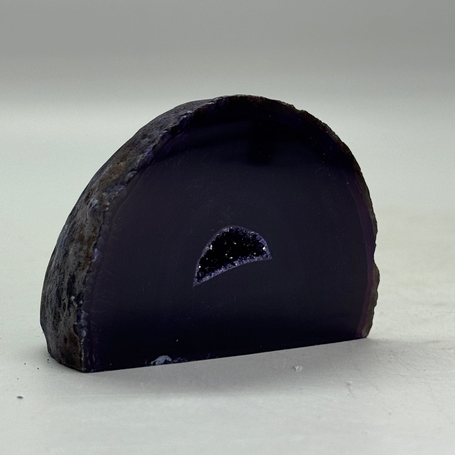 Prachtige paars agaat geode uit Brazilië (Druzy) – klein formaat