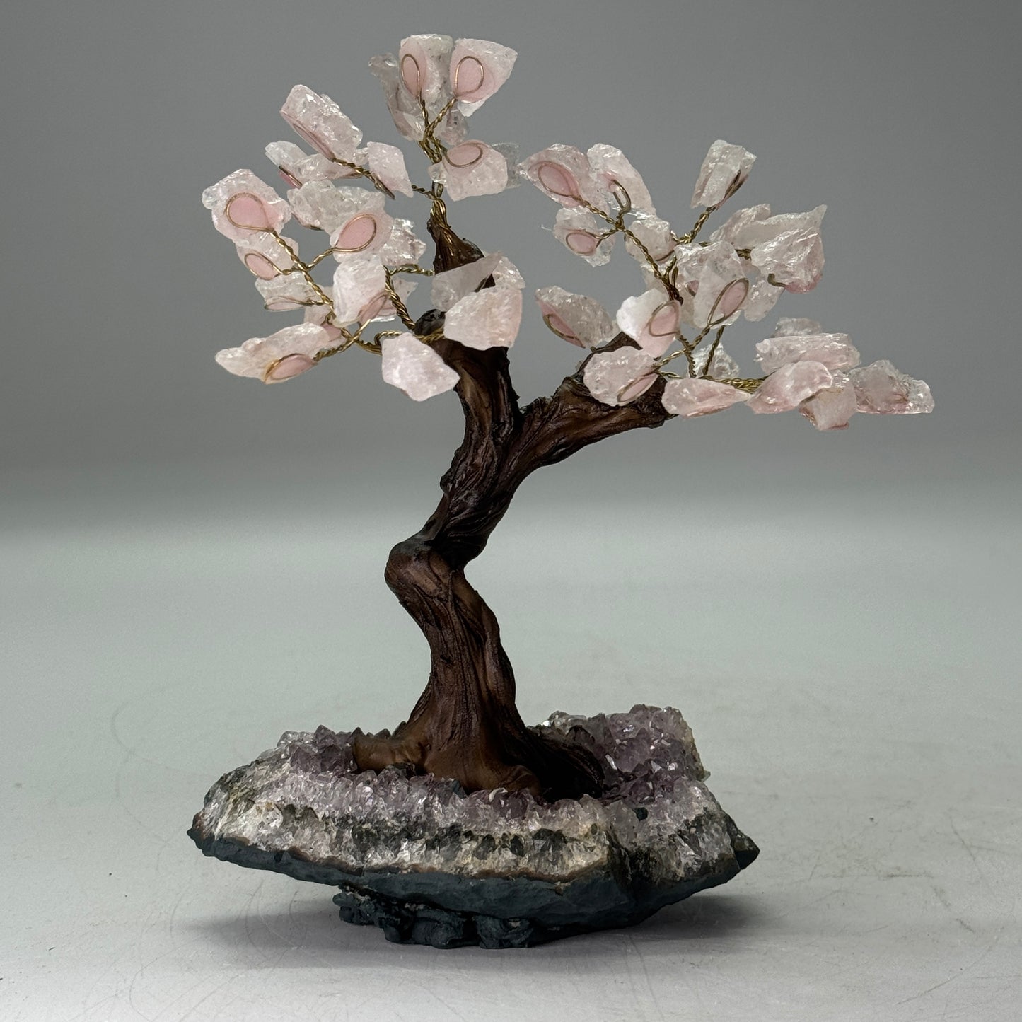 Arbre à pierres précieuses en quartz rose