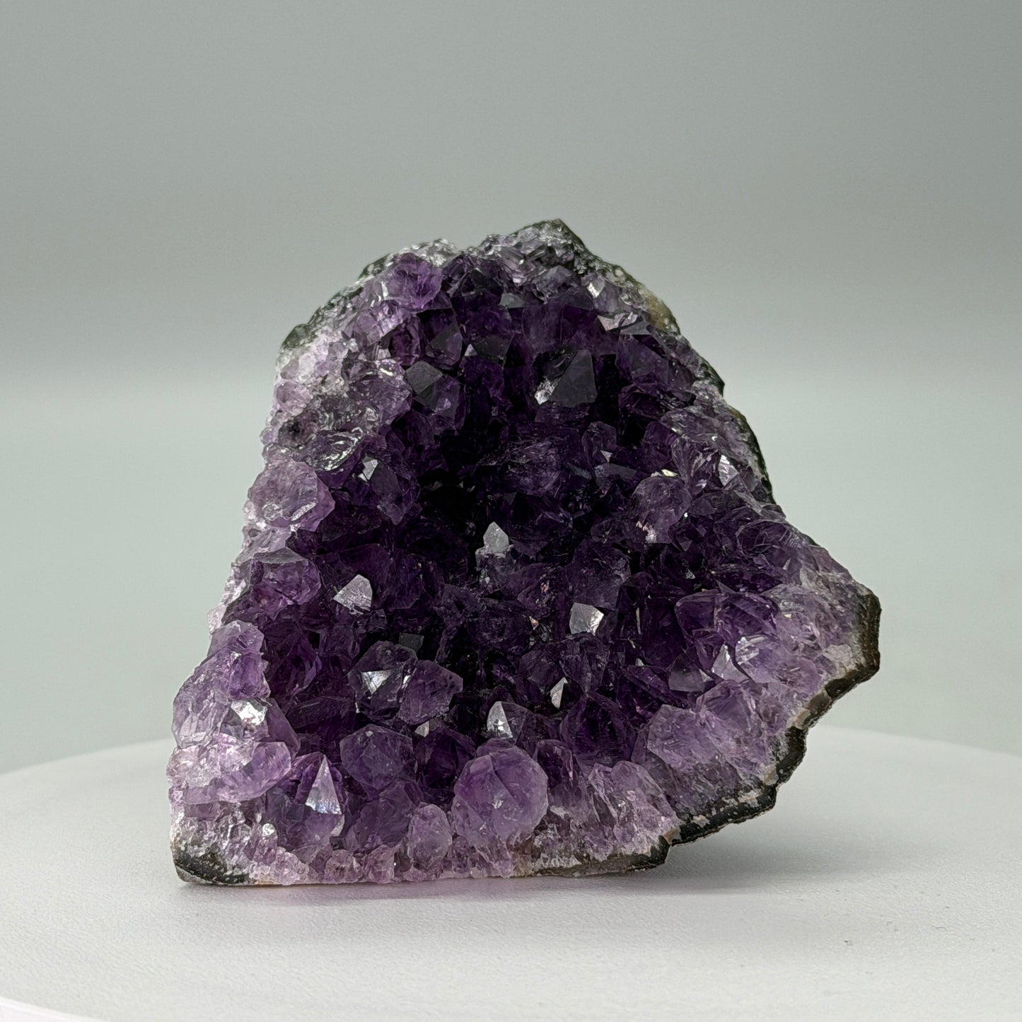 Kleine Natuurlijke Amethist Cut Base – Uruguay
