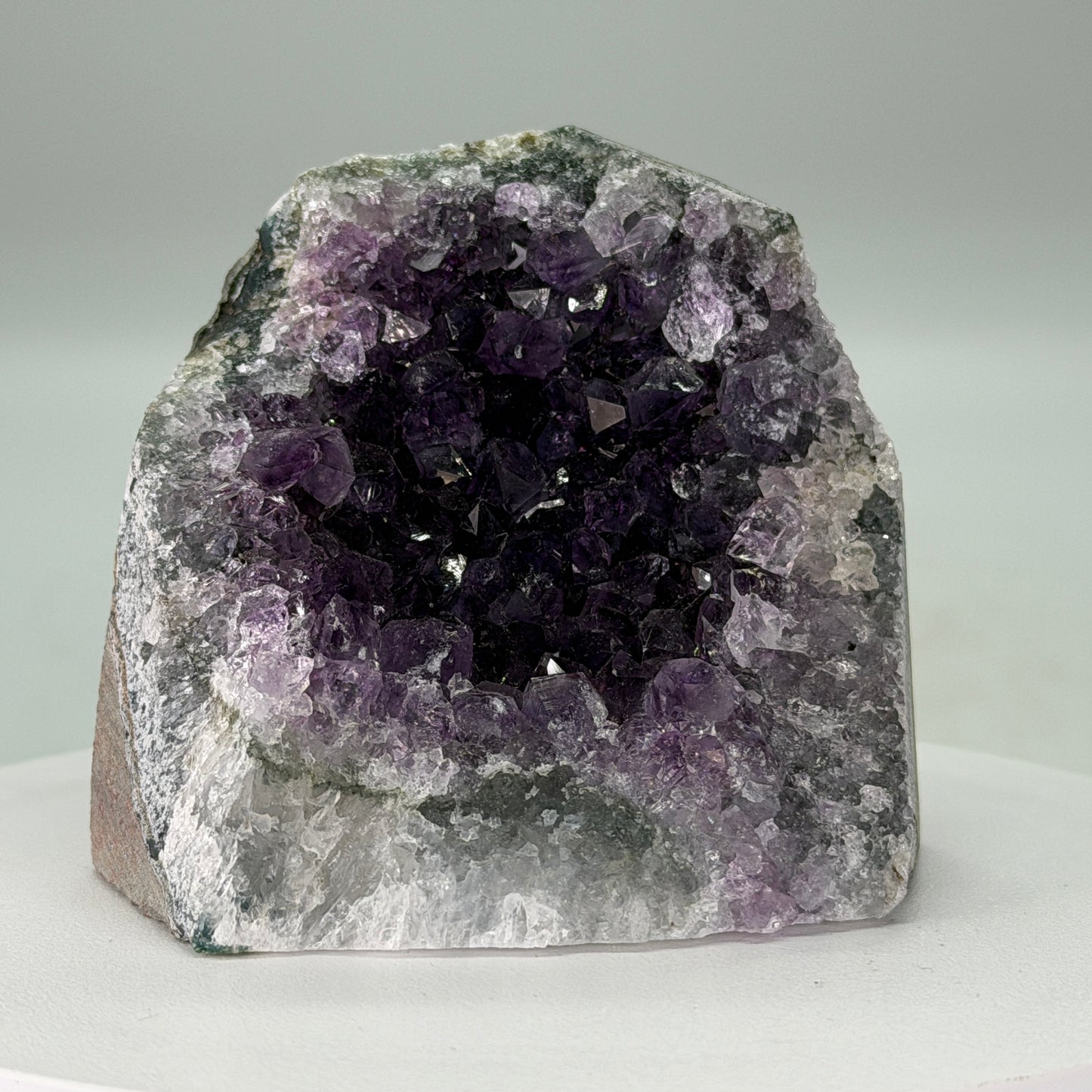 Kleine Natuurlijke Amethist Cut Base – Uruguay