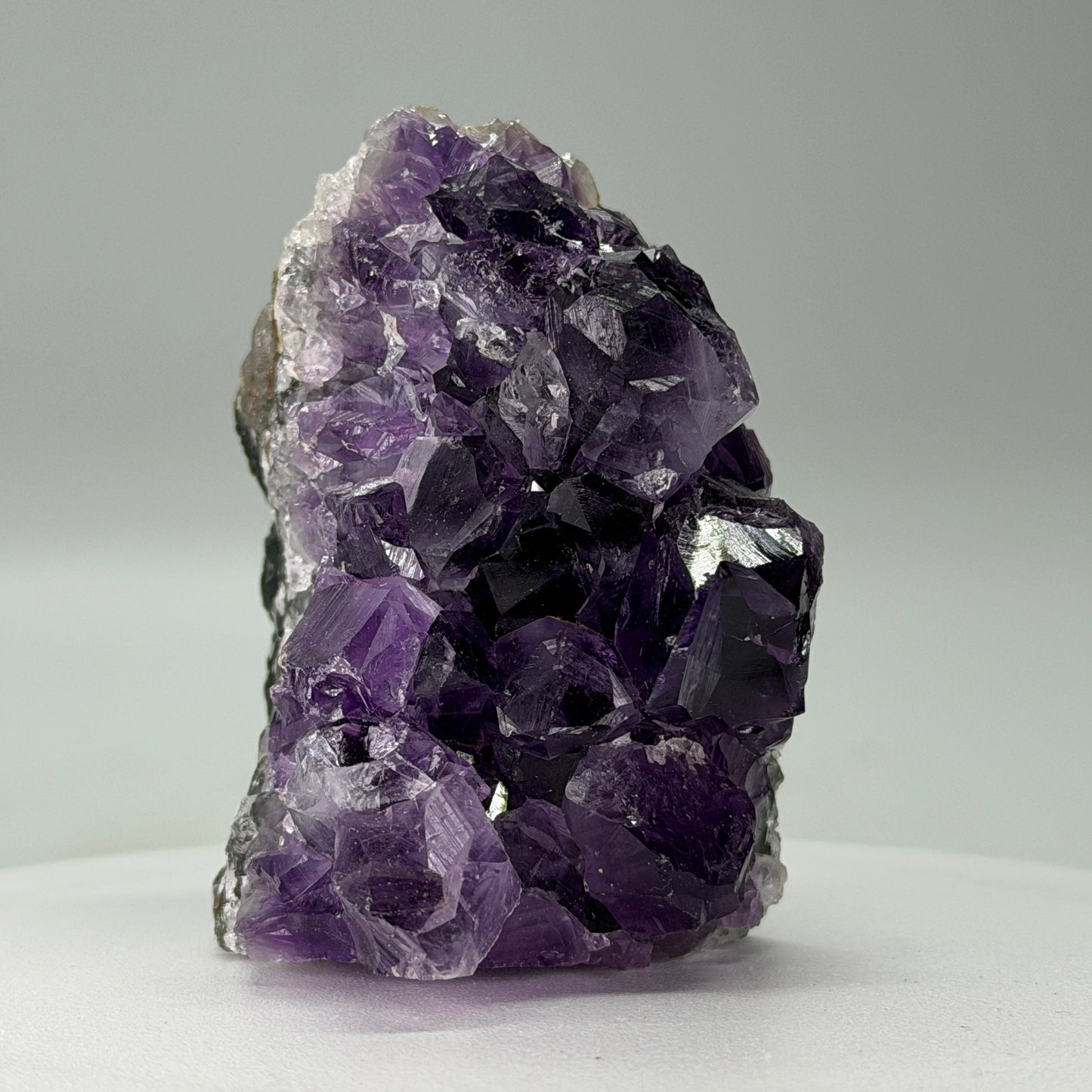 Kleine Natuurlijke Amethist Cut Base – Uruguay