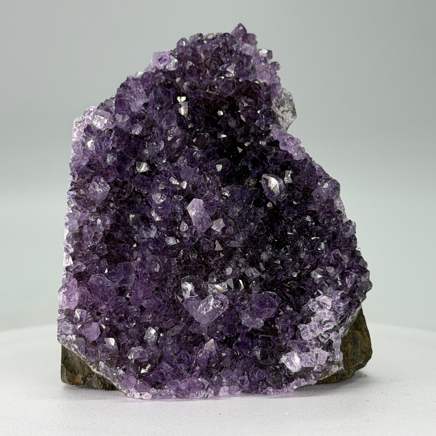 Kleine Natuurlijke Amethist Cut Base – Uruguay