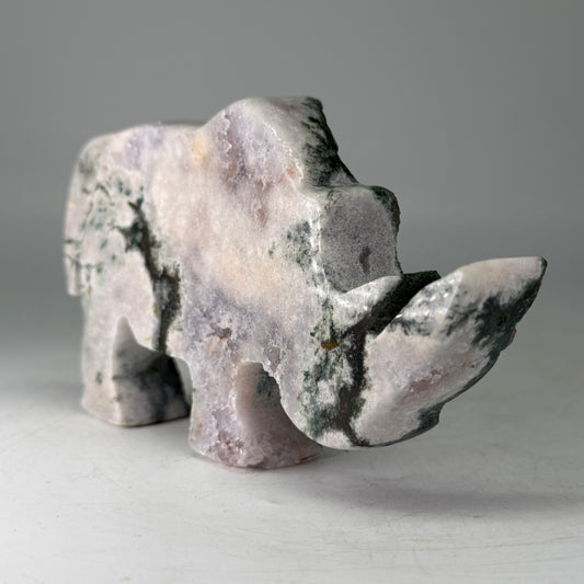 Roze amethist neushoorn – gepolijst en ruw