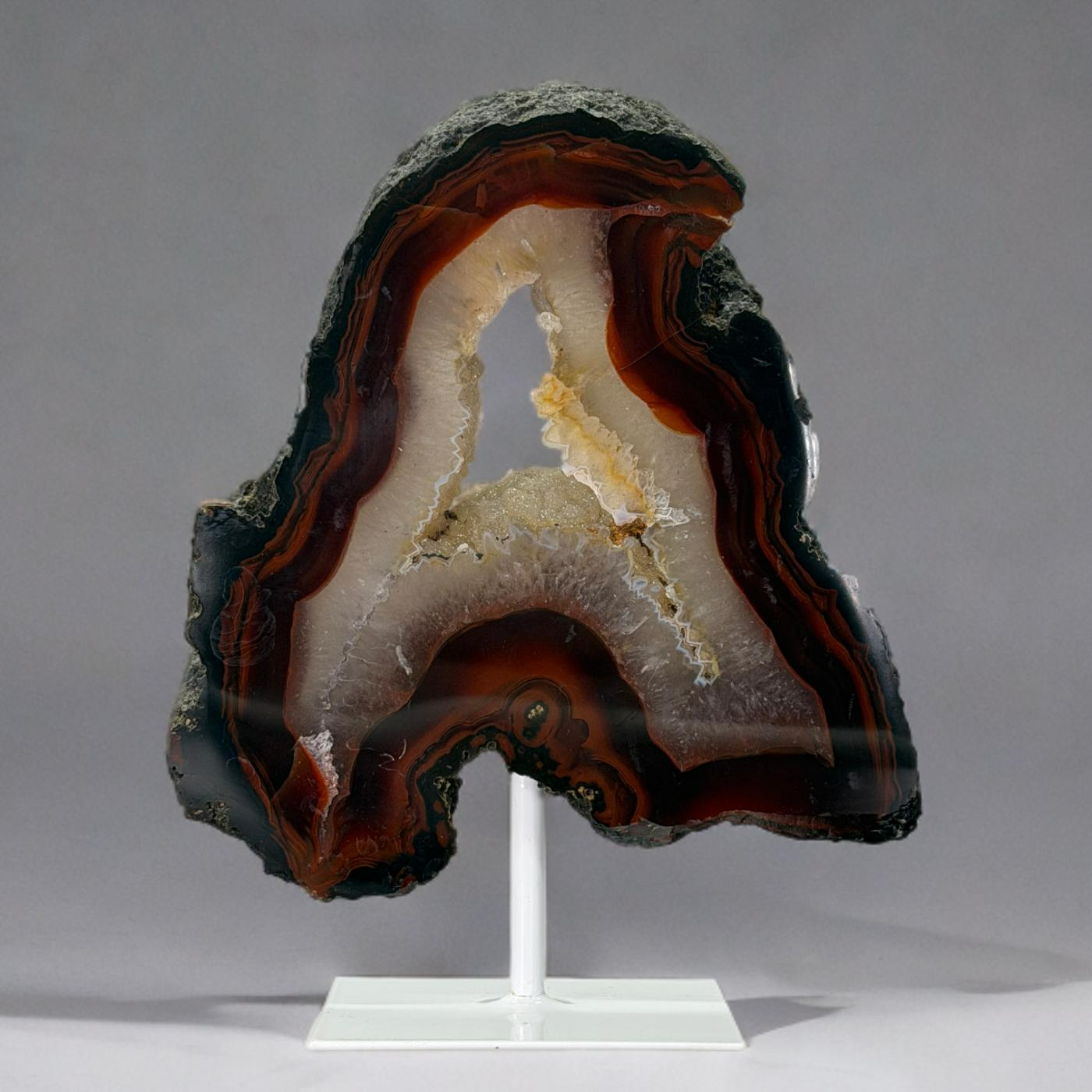 Agaat op Witte Metalen Standaard – Natuurlijke Druzy Agaat uit Brazilië