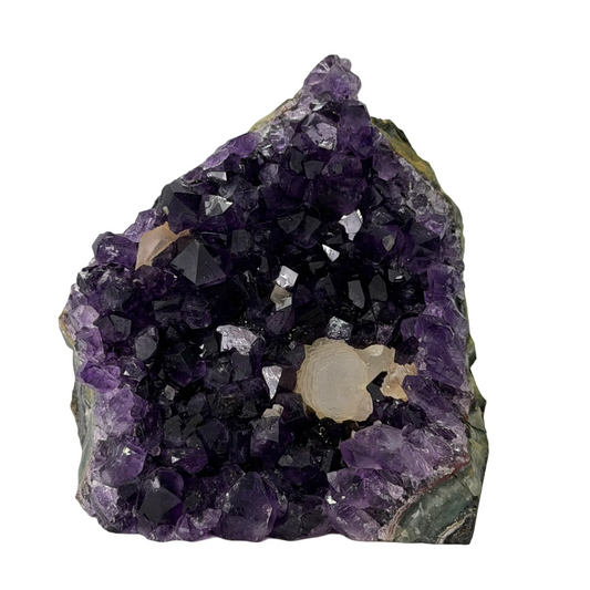 Unieke kleine amethist met bijzondere vorming