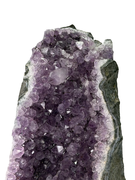 Amethist cut base uit Brazilië van 2,2 kg