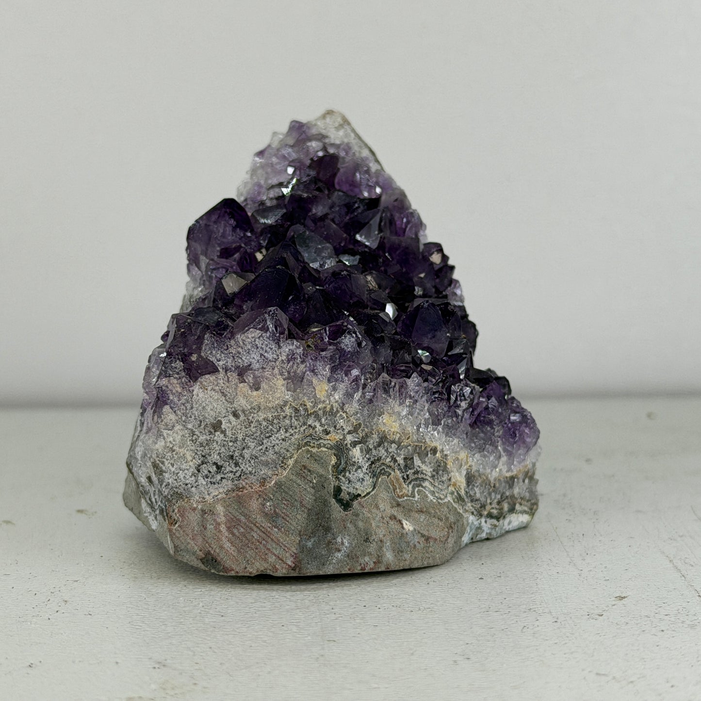 Kleine Natuurlijke Amethist Cut Base – Uruguay