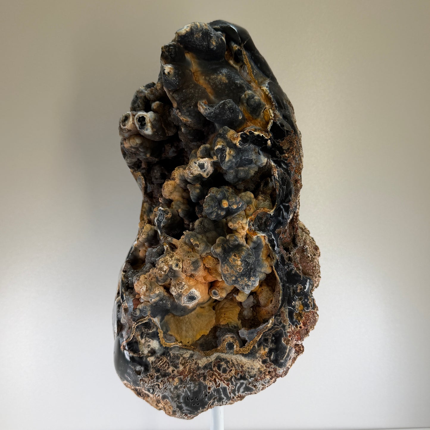 Rotsagaat met Chalcedoon op Voet uit Brazilië – 6,4 kg | 38 cm