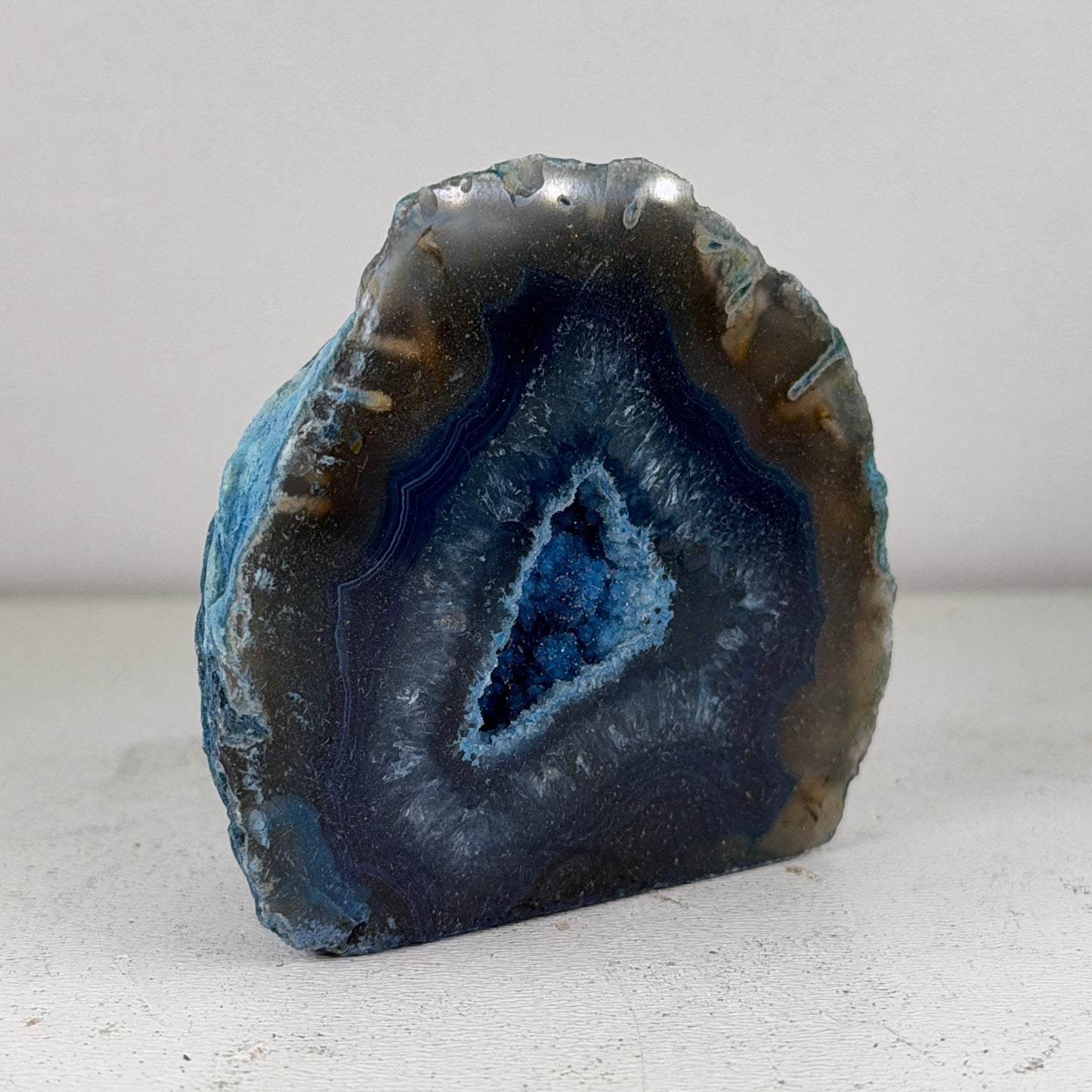 Prachtige paars agaat geode uit Brazilië (Druzy) – klein formaat