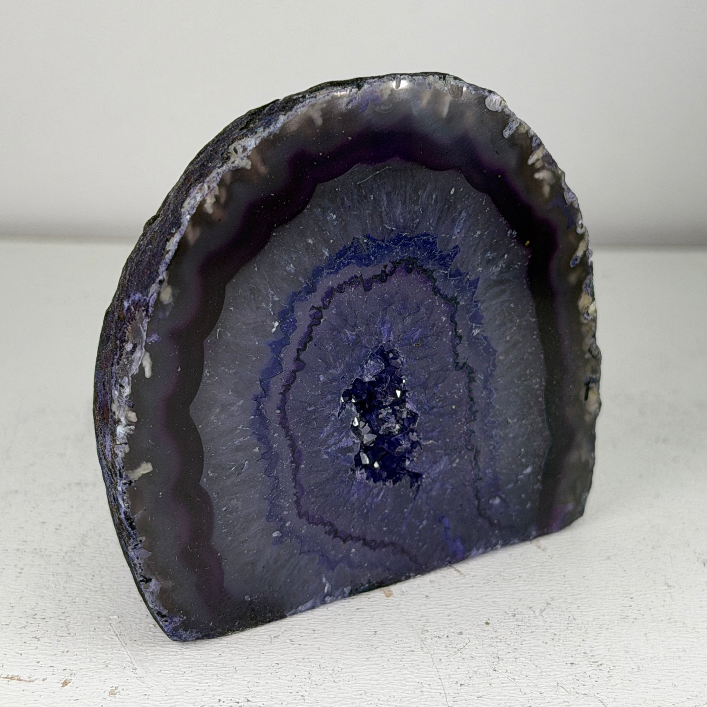 Prachtige paars agaat geode uit Brazilië (Druzy) – klein formaat