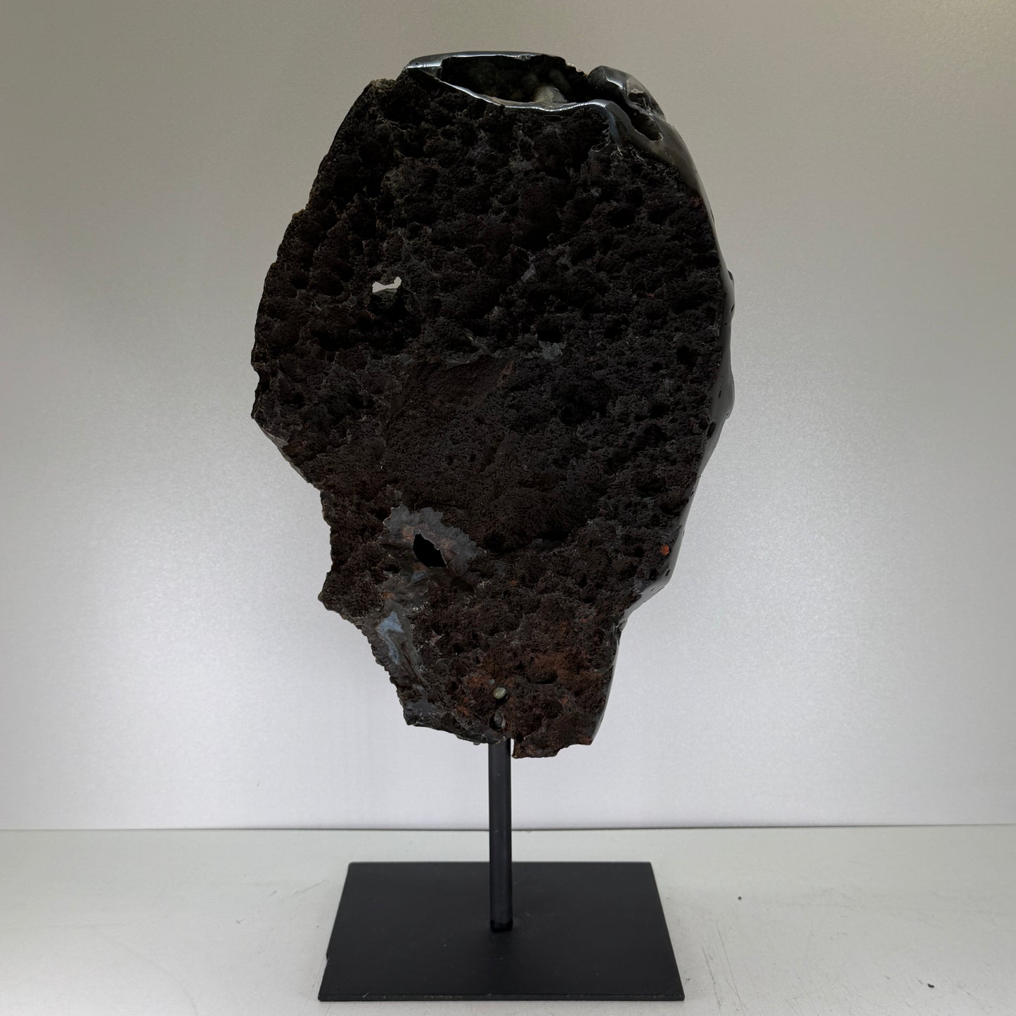 Natuurlijke Rotsagaat met Chalcedoon op Metalen Standaard – Brazilië #58