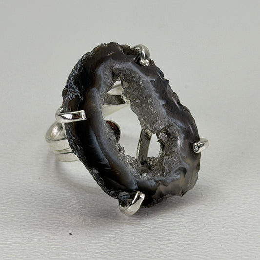 Agaat Geode Ring (donker) – Verstelbaar – Zilver plated