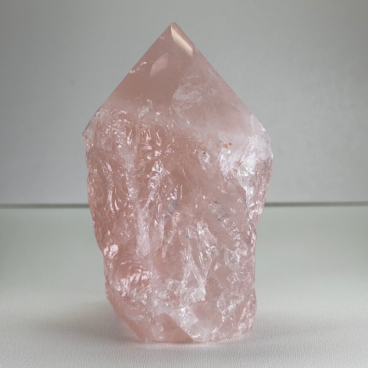 Rozenkwarts Punt uit Brazilië – Ruw & Gepolijst – 10 cm